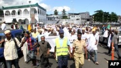 Manifestation de partisans de l'ancien président des Comores Ahmed Abdallah Sambi à Moroni, le 25 mai 2018.