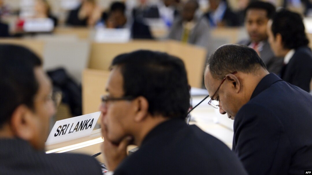 Delegasi Sri Lanka menghadiri kajian periodik PBB untuk HAM di kantor pusat Hak Asasi Manusia PBB di Jenewa (1/11). 