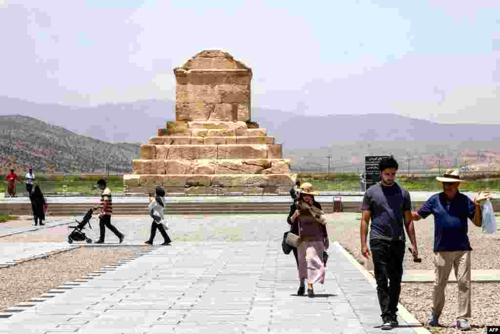 آرامگاه کوروش دوم در ایران