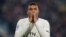 Kylian Mbappé lors du match Lille-PSG à Lille en France le 12 avril 2019.