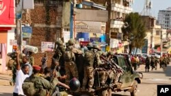 M23 rebels enter the center of east Congo&#39;s second-largest city, Bukavu, and take control of the South Kivu province administrative office.