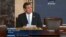 El senador republicano por Texas Ted Cruz, habla en el Senado en una foto de la televisión tomada a las 5:21 de esta mañana.