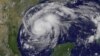 На побережье Техаса надвигается ураган