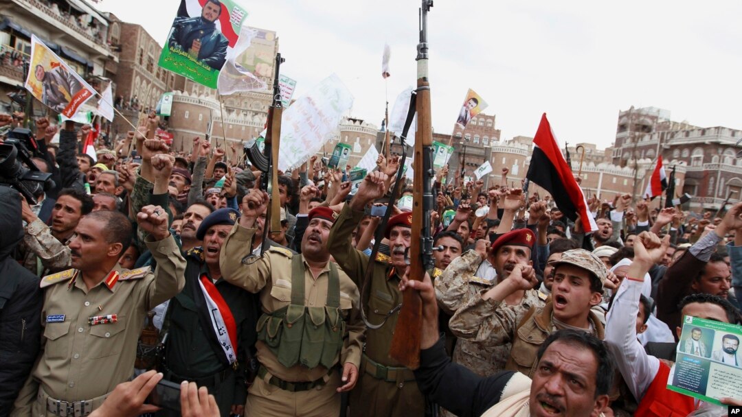 After the start of a Saudi-led airstrike campaign, Shiite rebels known as Houthis protest in Sana'a, March 26, 2015. 