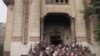 埃及抗議者困在開羅清真寺