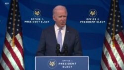 Prezidan Biden sanble gen difikilte pou l di wi ou non demokrasi ameriken an ansante