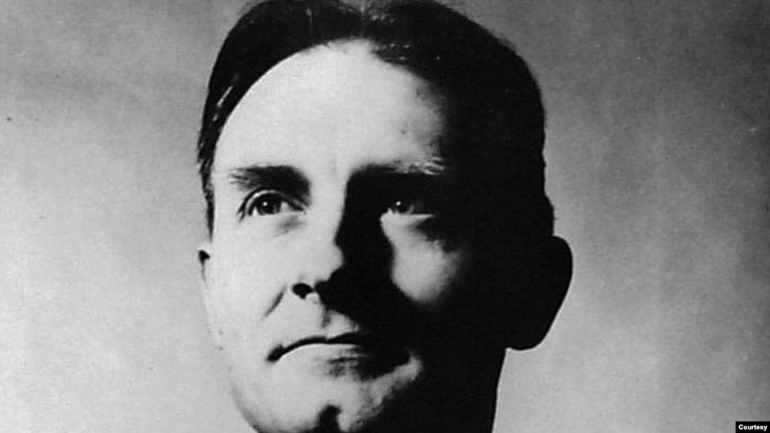 Đại úy Emil J. Kapaun.