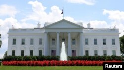 Bela kuća, rezidencija američkog predsednika u Vašingtonu (REUTERS/Julia Nikhinson)