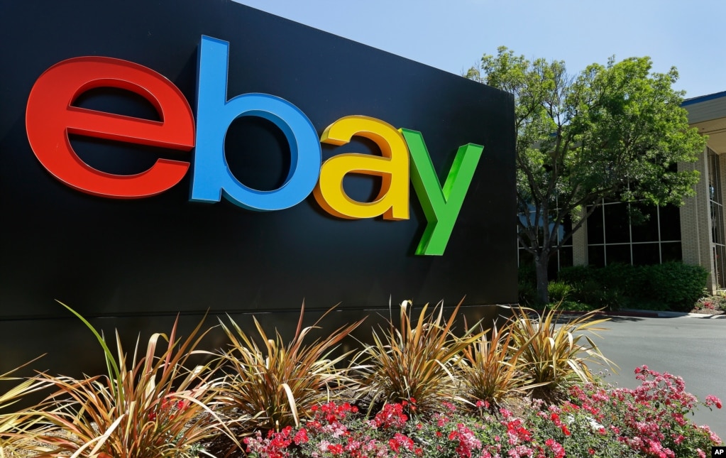 资料照：eBay在美国加州办公室前的标识。(photo:VOA)