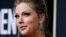 ARCHIVO - Taylor Swift llega a la entrega de premios Globo de Oro, en Beverly Hills, California, el 5 de enero de 2020. Swift es una de las artistas que lidera las nominaciones a los premios Grammy este domingo 14 de marzo de 2020. 