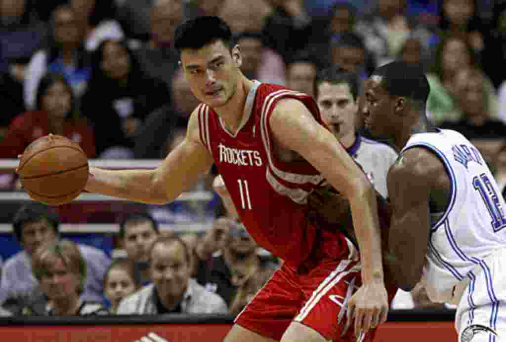 Yao Ming no solo logró el reconocimiento internacional, sino que ayudó a expandir la NBA en el Mercado Chino y en otras partes de Asia.