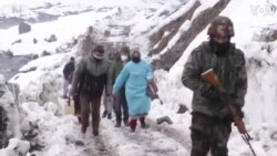 Health Workers Hike Snowy Peaks to Vaccinate Indian Kashmir Villagers