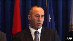 Kosovë, qeveria dhe pozita hedhin poshtë mundësinë e bisedimeve për ndarje