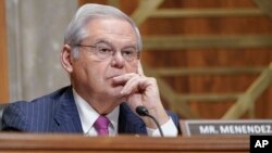 ARHIVA - Američki senator Bob Menendez (Foto: AP/Mariam Zuhaib)
