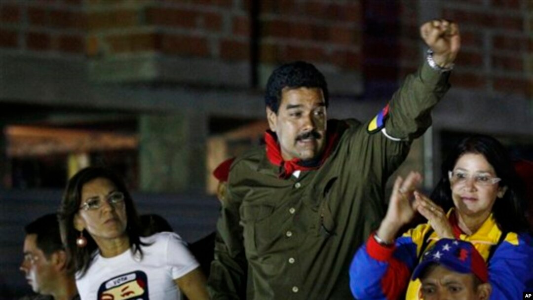 Presiden sementara Venezuela, Nicolas Maduro saat berkampanye di Caracas (5/4). Venezuela bersiap menggelar pemilihan presiden untuk menggantikan mendiang Presiden Hugo Chavez, 14 April 2013 mendatang. 