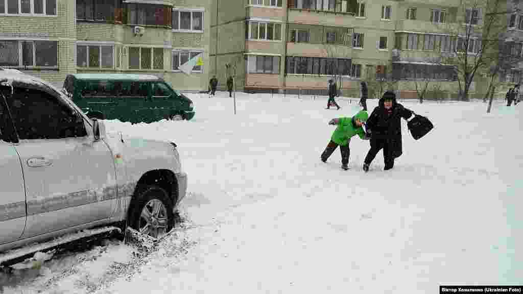 Снігопокаліпсис у Києві. Березень