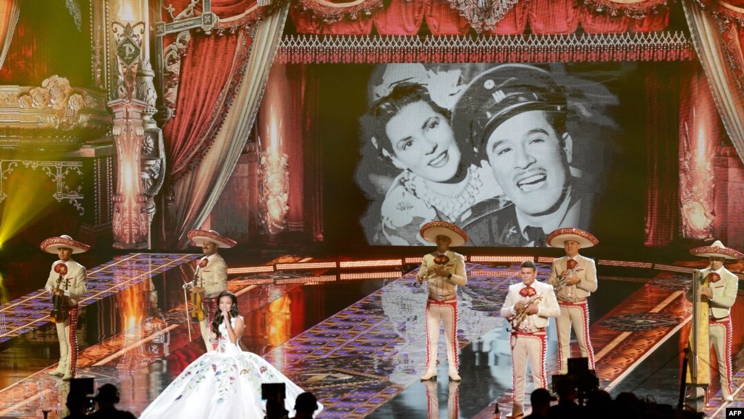 Lupita Infante, José Hernández y el Mariachi Sol De México se presentan en los Premios GRAMMY Latinos 2020. Foto Academia Latina.