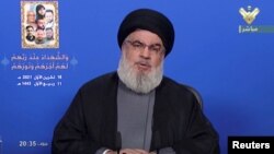 Pemimpin Hizbullah Lebanon, Hassan Nasrallah memberikan pidato lewat televisi (foto: dok). 