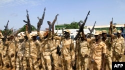 Anggota baru dari pasukan Departemen Kepolisian Gedaref menghadiri upacara kelulusan di Kota Gedaref, Sudan, pada 5 September 2024. (Foto: AFP)