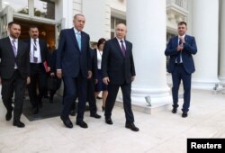 Russian President Putin and Turkish President Erdogan meet in Sochi