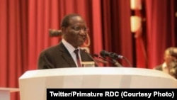 Ministre ya Yambo Sylvestre Ilunga na Assemblée nationale na Kinshasa, RDC, 6 mai 2020. (Twitter/Primature RDC)