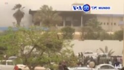 Manchetes Mundo 2 Maio: Líbia - Militantes invadem edifício da comissão eleitoral e matam pelo menos 11 pessoas