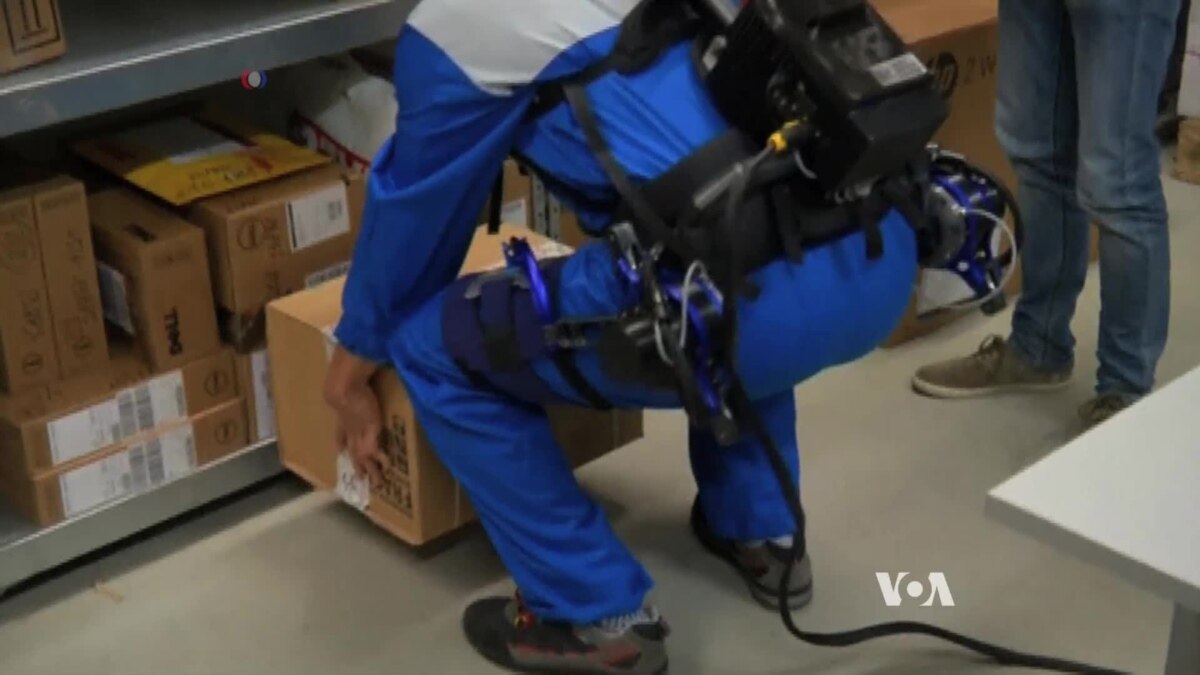 Exoskeleton Makes Lifting Easier