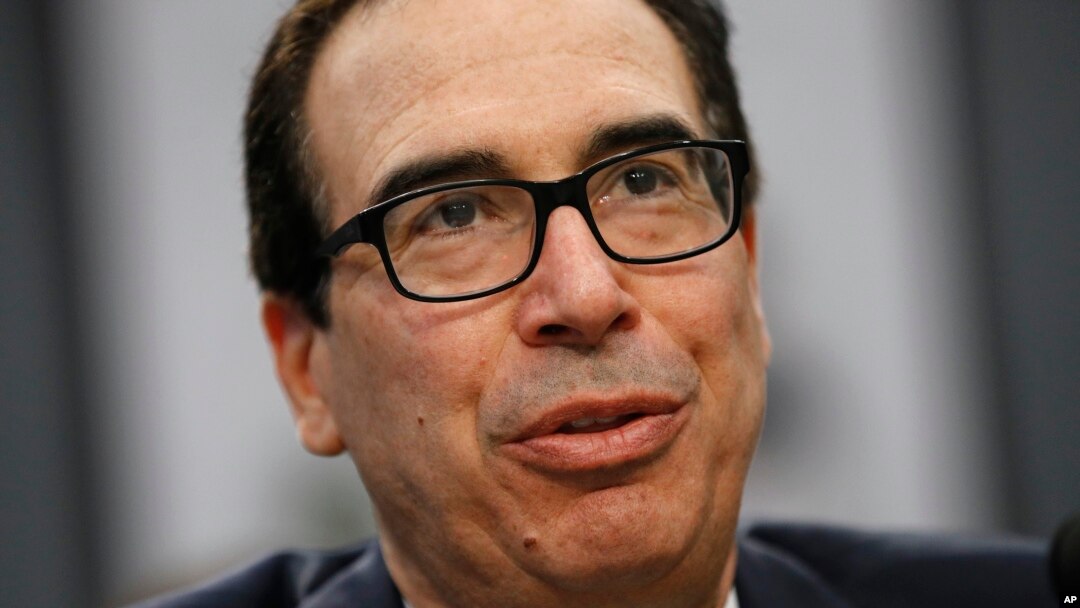 "El petróleo de Venezuela pertenece al pueblo venezolano", dijo el secretario del Tesoro, Steven Mnuchin, en un comunicado.