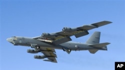 Model pesawat hipersonik X-51A Waverider yang diterbangkan pada 2008. (Foto: AP)