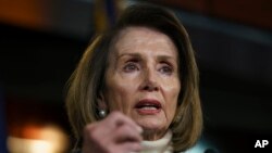 Nancy Pelosi señaló que viajará en otra oportunidad a Afganistán como lo ha hecho anteriormente para agradecer a las tropas y saber sobre sus necesidades.