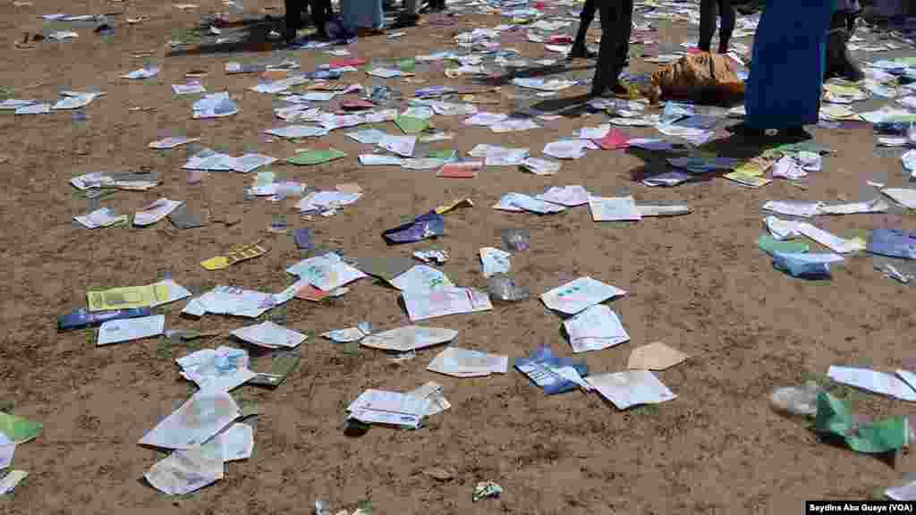 Au centre de Darou khoudoss, saccagé à Touba, au Sénégal, le 30 juillet 2017. (VOA/Seydina Aba Gueye)