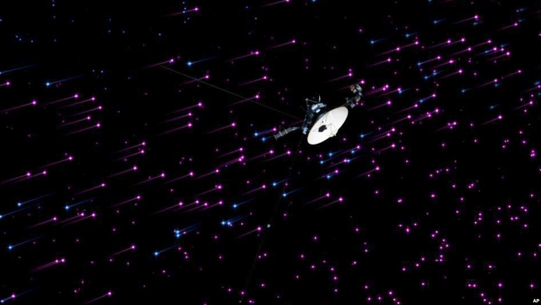 Voyager 1 đã bước vào ngoại tầng không gian hồi năm ngoái, nhưng phải đến bây giờ thông tin về bằng chứng này mới đến được Trái Đất. (AP Photo/NASA)