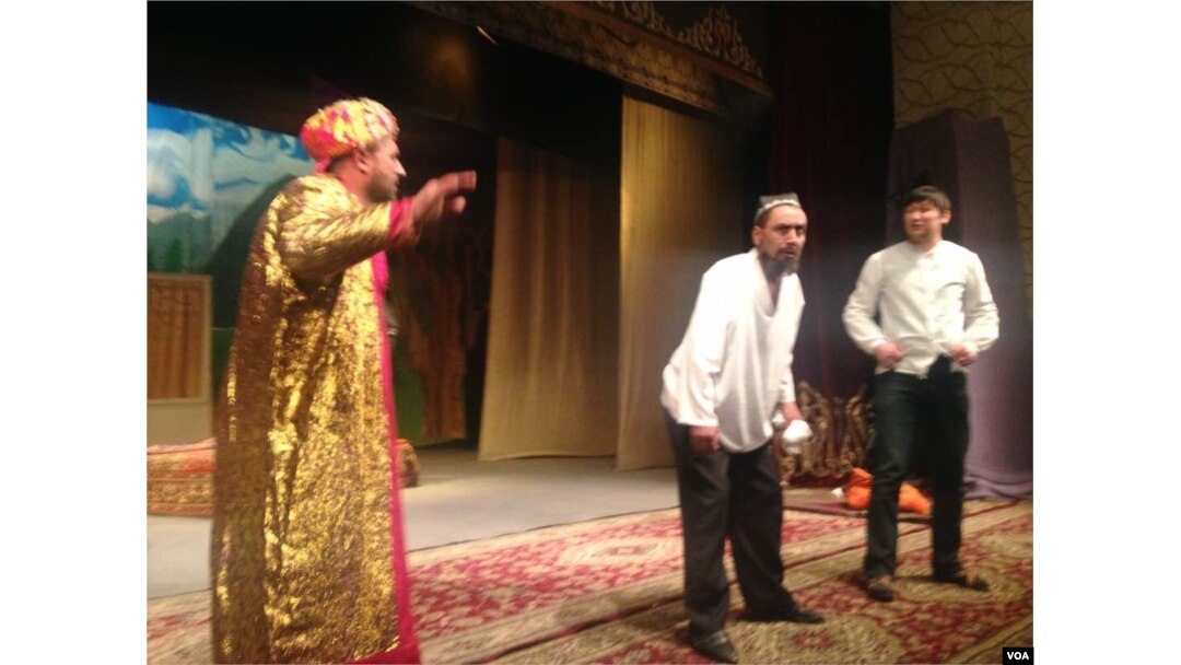 Namangan teatr jamoasi Janubiy Qirg’izistonda