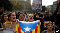 14일 스페인 바르셀로나에서 수감된 카탈루냐 정치지도자들을 지지하는 집회가 열렸다.