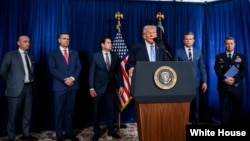 特朗普总统就抓获委内瑞拉领导人马杜罗举行新闻发布会(中文字幕)