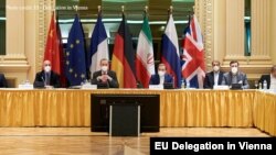 عکسی از نشست روز سه‌شنبه مذاکرات وین که از سوی هیئت اتحادیه اروپا در اختیار خبرنگاران قرار گرفت. 