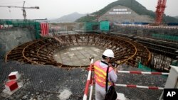 Lokasi pembangkit Listrik Tenaga Nuklir Sanmen yang sedang dibangun di provinsi Zhejiang, China timur (foto: dok).