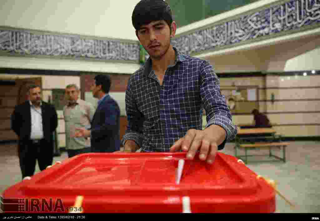 انتخابات دور دوم مجلس شورای اسلامی - استان تهران اردیبهشت ۱۳۹۵