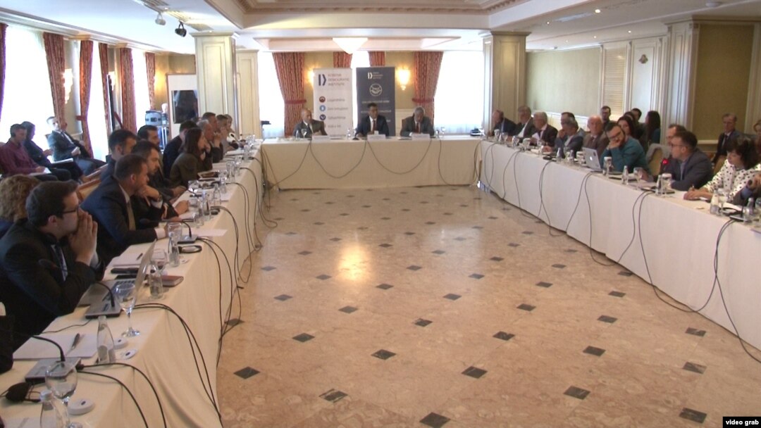 Okrugli sto u Prištini na temu „Dijalog između Kosova i Srbije nakon Berlinskog samita“