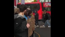 数千人在伦敦游行呼吁为乌克兰提供更多支持 