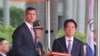 2026年5月8日，巴拉圭总统佩尼亚(左)在台北出席欢迎仪式并发表讲话，台湾总统赖清德陪同在侧。