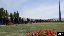 Tek memoriali për genocidin (Jerevan, Armeni)