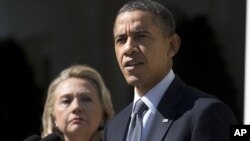 美國總統奧巴馬和國務卿克林頓9月12日在白宮就美國外交官在利比亞受襲擊死亡表達強烈譴責。