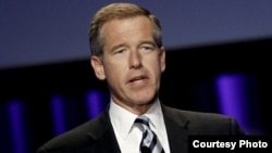 El presentador Brian Williams ha sido suspendido por seis meses comenzando de inmediato, por exager su papel en la cobertura de Katrina, la guerra en Irak y Hezbolá.