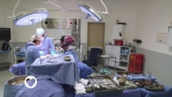 Episode 39 : Plastic Surgery