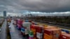 Tumpukan peti kemas di terminal kargo di Frankfurt, Jerman, 6 Desember 2024. (Michael Probst/AP)