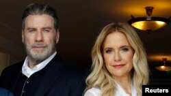 John Travolta y Kelly Preston promocionan el filme "Gotti" en el Festival de Cannes. Cannes, mayo 14 2018.