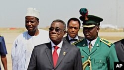 Shugaban Ghana John Attah Mills,lokacinda ya kai ziyara Najeriya domin taron ECOWAS