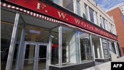 Cửa hàng Woolworth ở Greensboro, nơi có vụ ngồi lì đầu tiên, bây giờ là Viện bảo tàng và Trung tâm Dân quyền Quốc tế