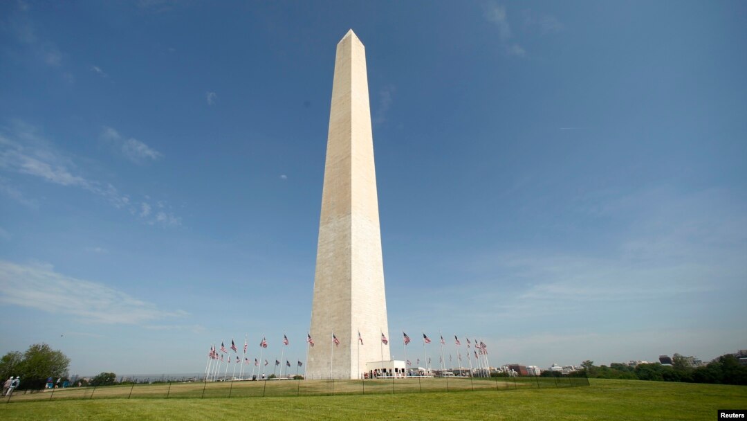Monumen Nasional, Washington DC, Sabtu, 18 April 2015 (Foto: REUTERS/Kevin Lamarque)